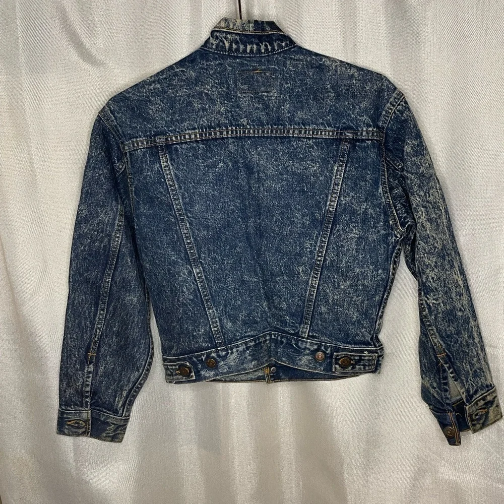 Vintage Women’s 80's Levi's Acid Wash Denim Trucker Jacket,  4 Pockets- Size L   - Picture 6 of 9